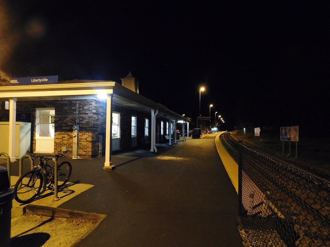 Libertyville, Illinois — Libertyville Station - November 2016