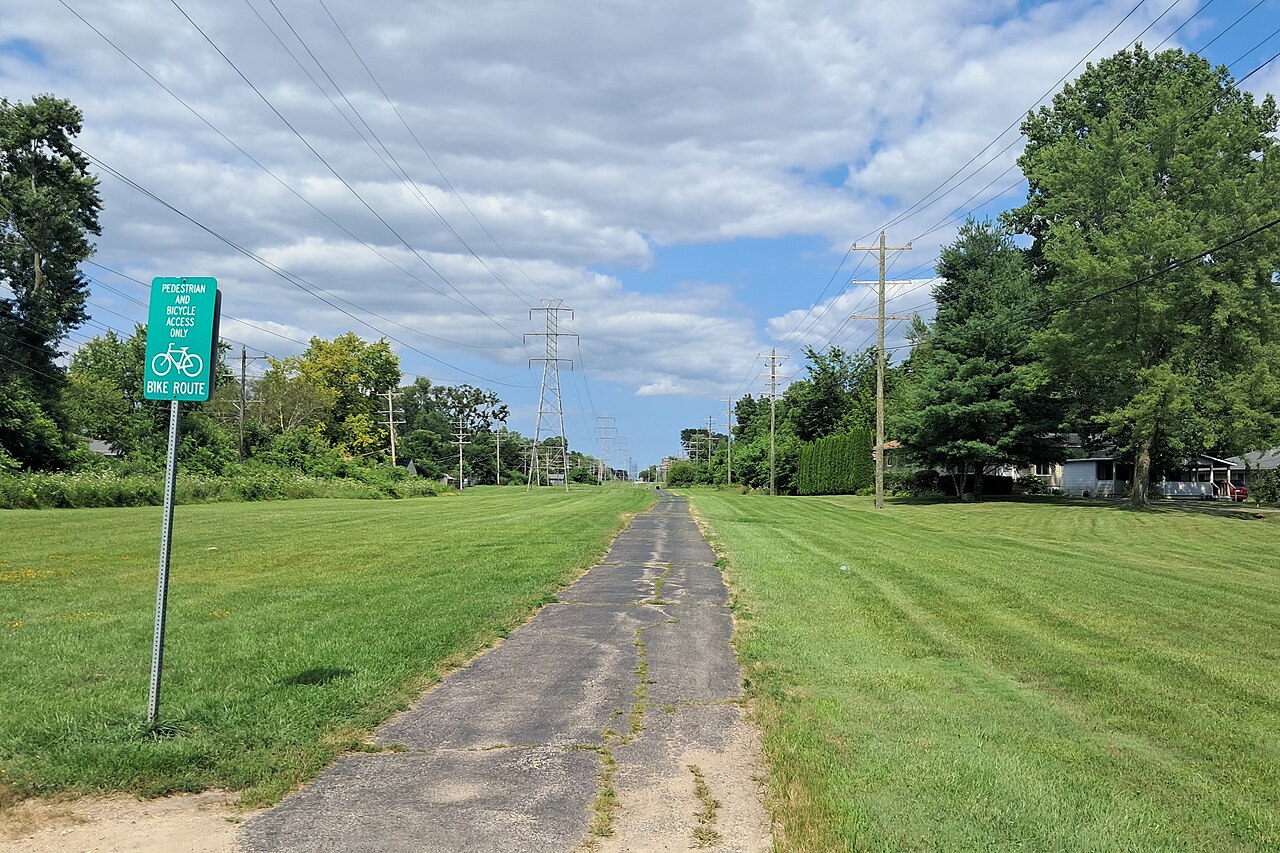 Round Lake Beach, Illinois — Millennium Trail (north) at its western terminus at Sunset Dr - Round Lake Beach, IL - July 2026
